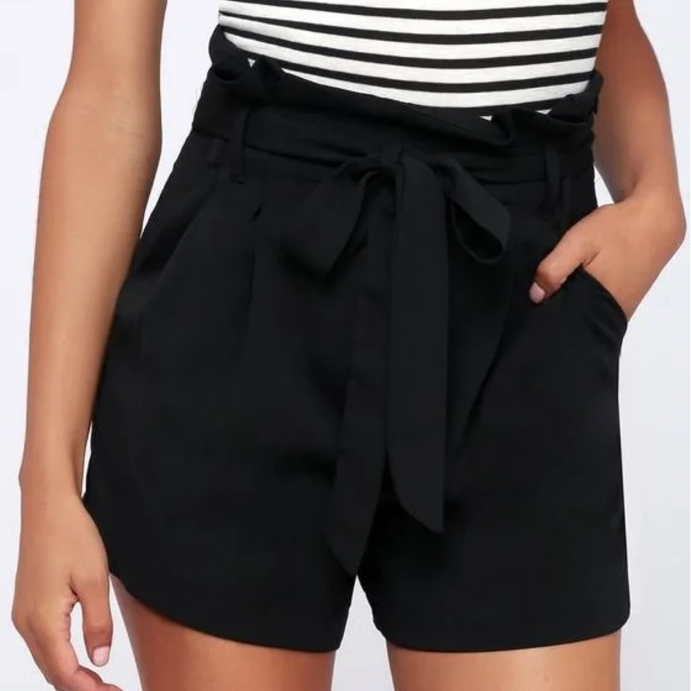 NEW Cloth & Stone Black Paper bag shorts L